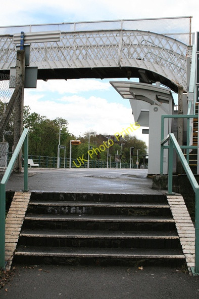 Photo 6"x4" Wandsworth Road Station Battersea c2008