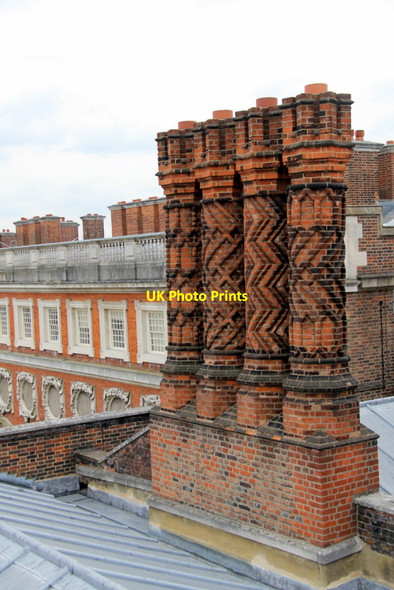 Photo 6"x4" Chimneys, Hampton Court Palace, Surrey Surbiton c2011