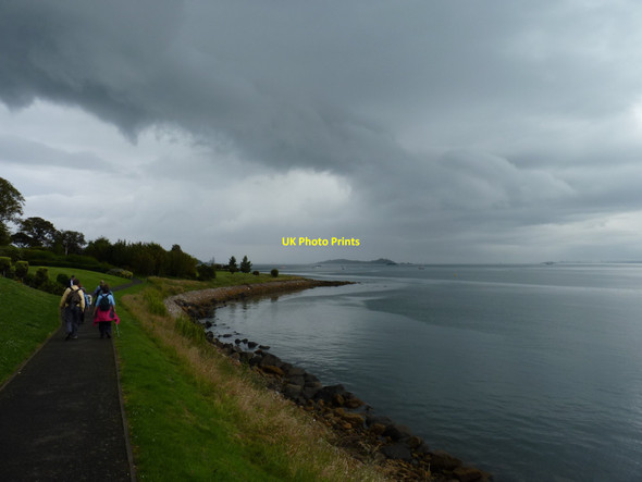 Photo 6"x4" They are going to get wet Dalgety Bay\/NT1583 c2011