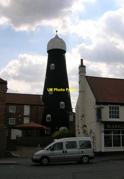 Photo 6"x4" Disused mill, Barton-upon-Humber Barton-Upon-Humber c2011