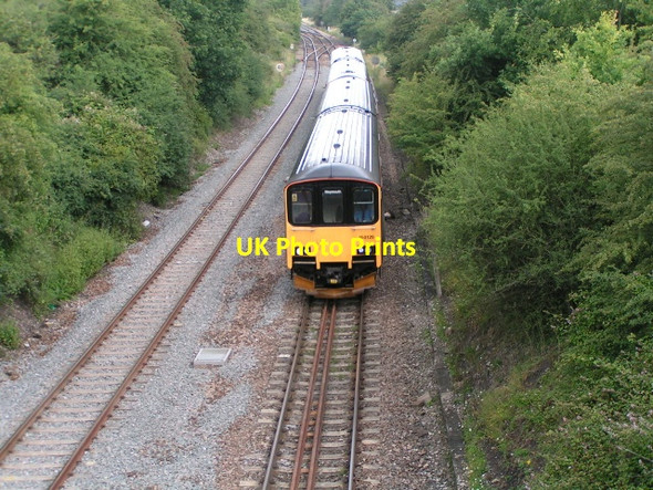 Photo 6"x4" Train to Weymouth, about to go under the Kennet and Avon canal Trowbridge\/ST8557 c2011