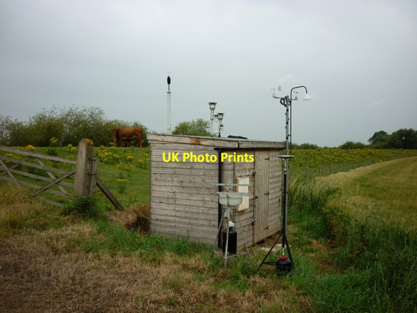 Photo 6"x4" A weather station on Landing Lane, Hemingbrough Newhay\/SE6630 c2011