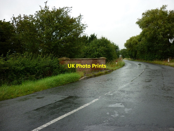 Photo 6"x4" Lara Bridge on Lowmoor Road Cliffe\/SE6632 c2011