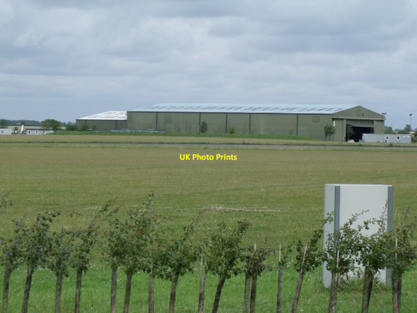 Photo 6"x4" Hangar on Wickenby Airfield Holton cum Beckering c2011