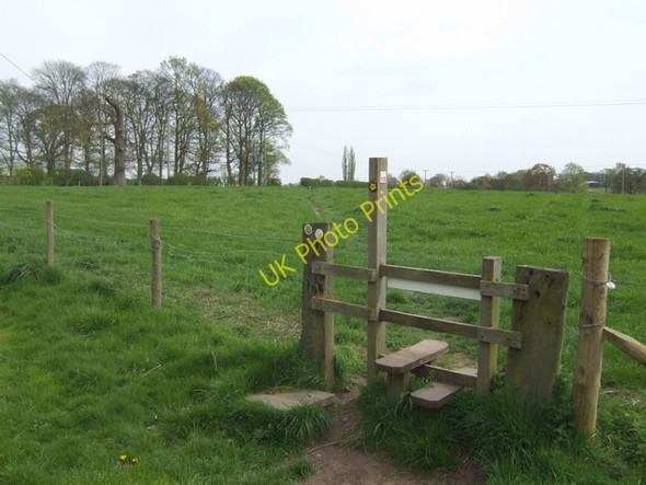 Photo 6"x4" Footpath to Almington Market Drayton c2008