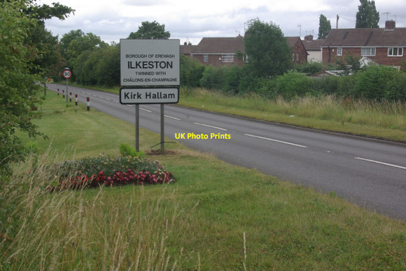 Photo 6"x4" Entering Kirk Hallam Ilkeston c2011