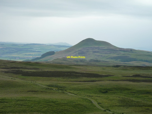 Photo 6"x4" The track to East Lomond Gateside\/NO1809 c2011