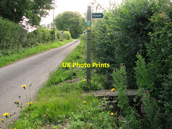 Photo 6"x4" Footpath turning off Noller's Lane Stone Street\/TM3882 c2011