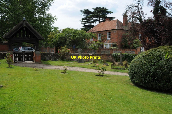 Photo 6"x4" House in Remenham Henley-on-Thames c2011