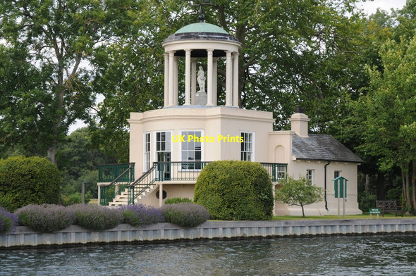 Photo 6"x4" The Temple and Temple Island Henley-on-Thames c2011