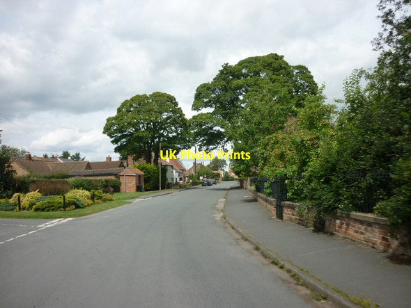 Photo 6"x4" Main Street, East Cottingwith East Cottingwith c2011