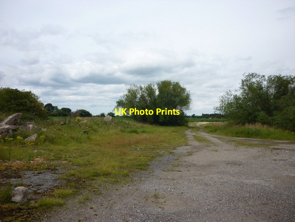 Photo 6"x4" Looking across the Broats Barmby Moor c2011