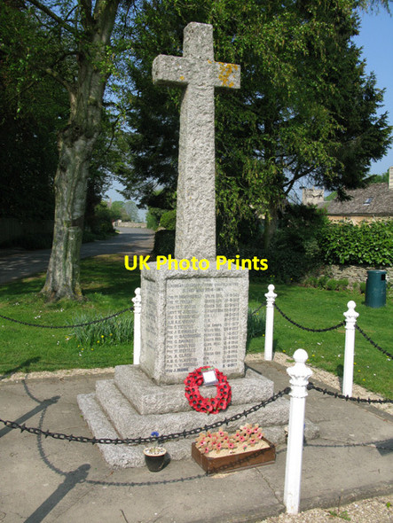 Photo 6"x4" Clanfield war memorial Clanfield\/SP2801 c2011