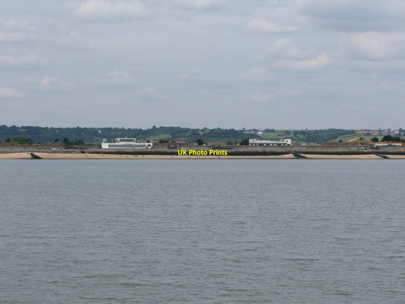 Photo 6"x4" The Labworth Restaurant and foreshore, Canvey Island Canvey Island c2011