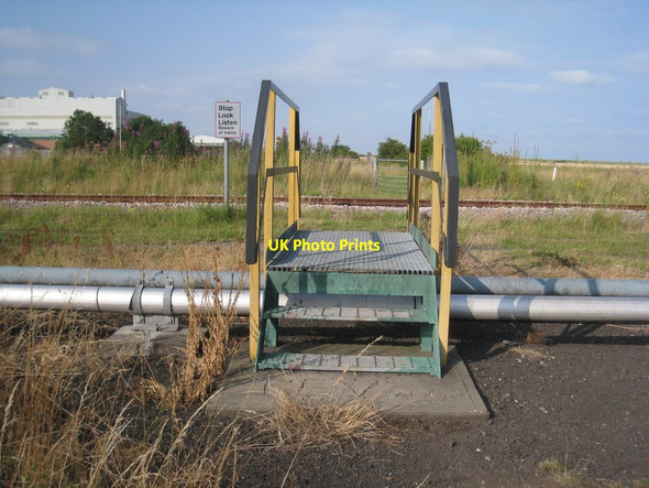 Photo 6"x4" Crossing the pipelines Great Coates c2011
