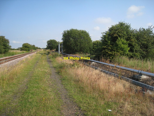 Photo 6"x4" Railway and Pipelines Great Coates c2011