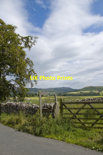 Photo 6"x4" Footpath to Friars Head Winterburn c2011