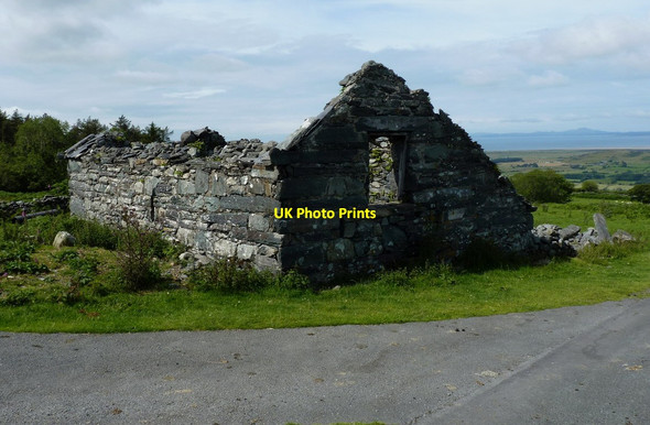 Photo 6"x4" Ruined barn on the roadside Eisingrug c2011