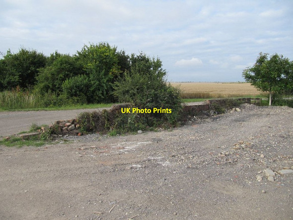 Photo 6"x4" Broken wall Chilton\/SU4885 c2011