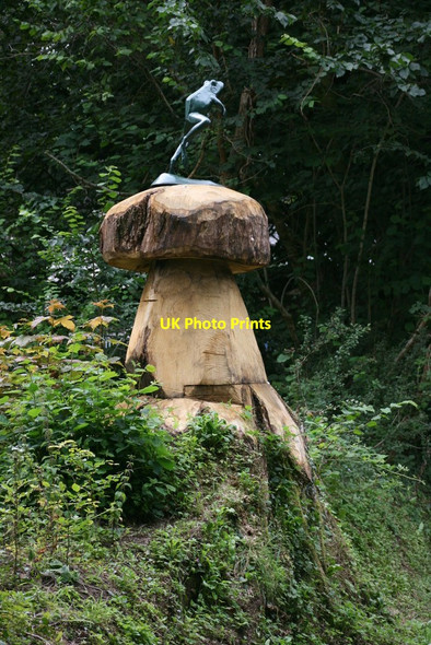 Photo 6"x4" Sculpture at Glazebrook Cheston c2011