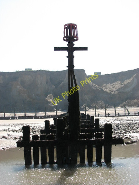 Photo 6"x4" The other end of a groyne Sheringham c2008