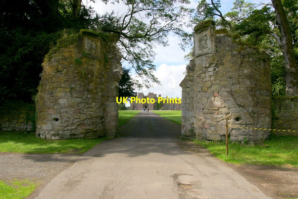 Photo 6"x4" Gateway at Scone Palace Old Scone c2011