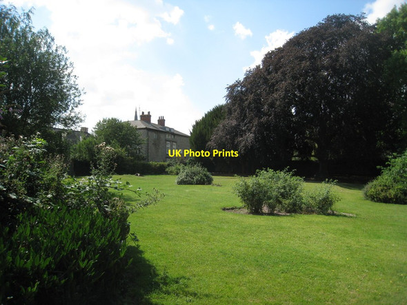 Photo 6"x4" The Friary and Friary Gardens Newark-on-Trent c2011