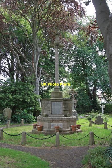 Photo 6"x4" St James, St James Road, Hampton Hill - War Memorial Teddington\/TQ1670 c2011