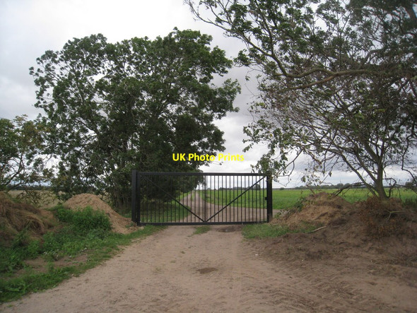Photo 6"x4" New gates Beltoft c2011