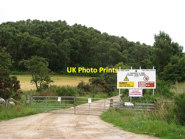 Photo 6"x4" Quarry entrance Elgin c2011