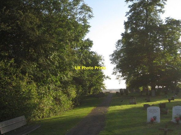 Photo 6"x4" Path to the edge Gainsborough\/SK8189 c2011