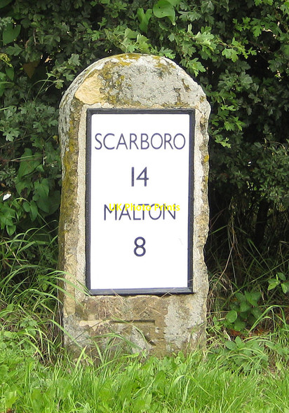 Photo 6"x4" Milestone near East Knapton Yedingham c2011