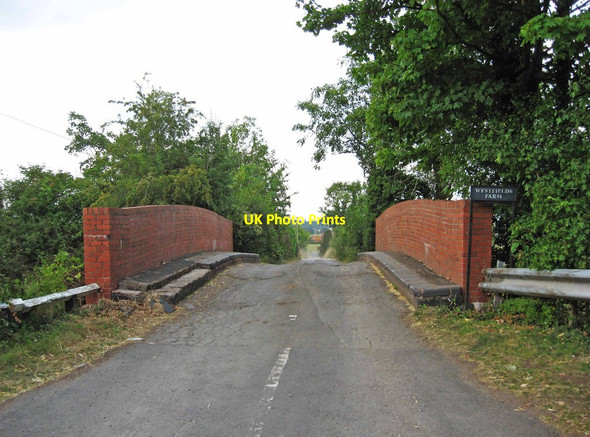 Photo 6"x4" Access road to Westfields Farm near Hanbury Wharf Gallows Green\/SO9362 c2011