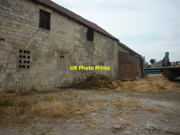 Photo 6"x4" The farmyard at The Yews,  Brearton Brearton c2011