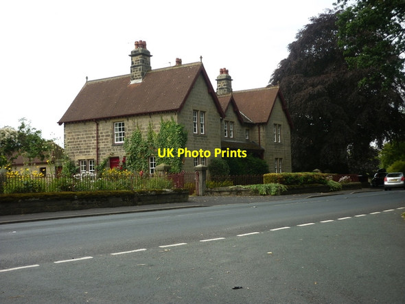 Photo 6"x4" Houses on the B6165 at Nidd, North Yorkshire Nidd c2011
