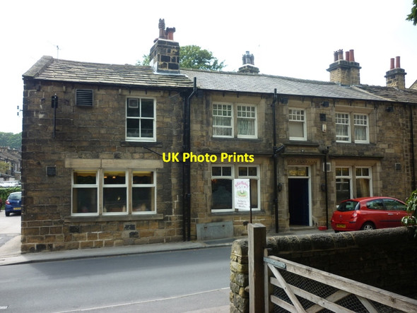 Photo 6"x4" The Menston Arms, Menston Menston c2011