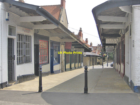 Photo 6"x4" A quiet time in The Shambles, Malton Malton\/SE7871 c2011