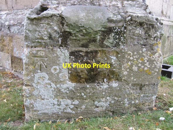 Photo 6"x4" Bench mark on Holy Trinity, Stratford-upon -Avon Stratford-upon-Avon c2011