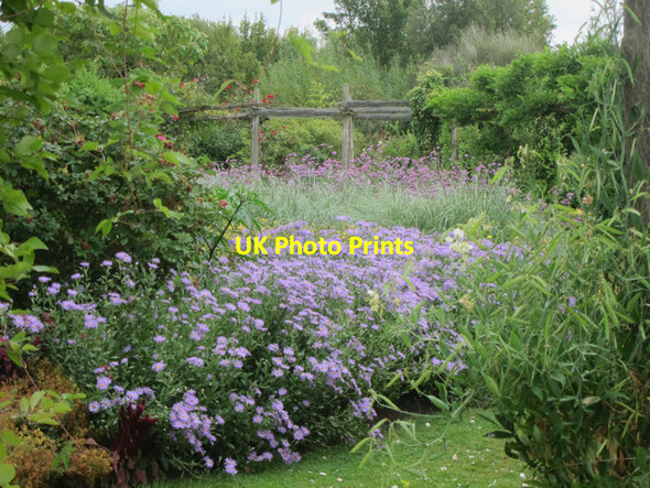 Photo 6"x4" Central garden at Yalding gardens Congelow c2011