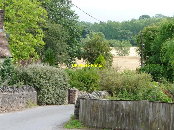 Photo 6"x4" The eastern edge of Bitterley Bitterley c2011