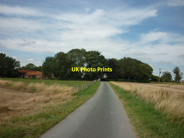 Photo 6"x4" Out Gates (road) towards Outgate Farm Lowthorpe c2011