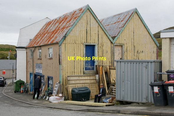 Photo 6"x4" Tarbert Stores Direcleit c2011 P1