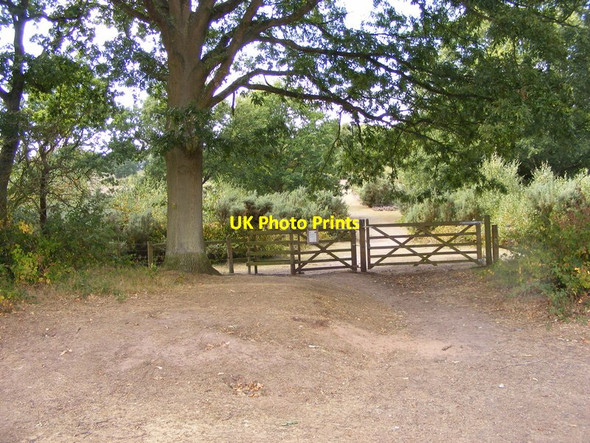 Photo 6"x4" Kinver Edge Gate Kinver c2011