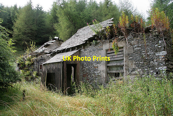 Photo 6"x4" The abandoned building at Loganhead Drygutter Brae c2011