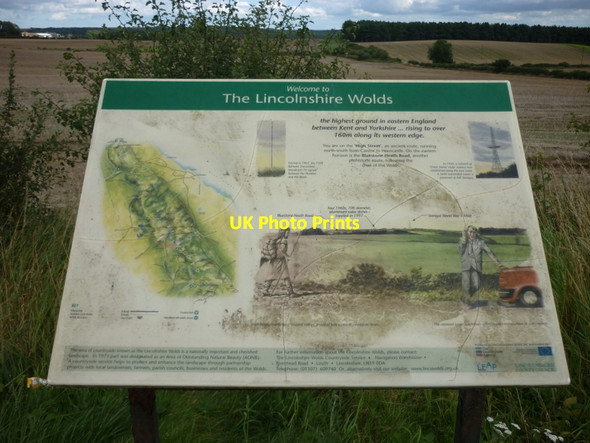 Photo 6"x4" The Lincolnshire Wolds from the High Street Benniworth c2011