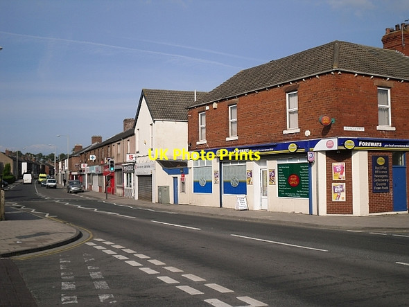 Photo 6"x4" Wigton Road, Post Office and shops Carlisle c2011