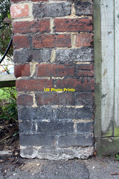 Photo 6"x4" Benchmark on wall of the now demolished The Eastgate pub Reading c2011