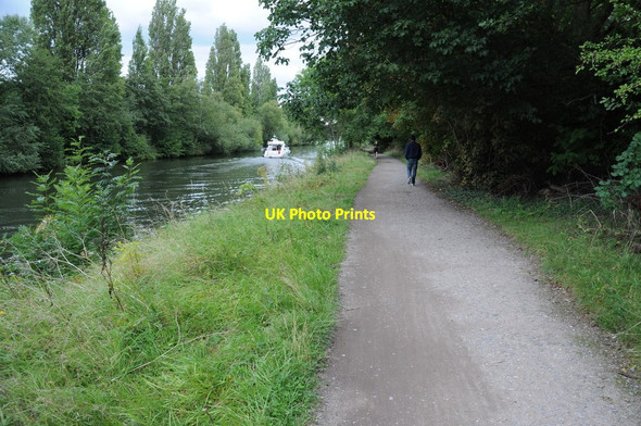 Photo 6"x4" Thames Path beside the Desborough Cut Weybridge c2011