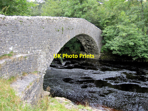 Photo 6"x4" Stainforth packhorse bridge and the River Ribble Little Stainforth c2011