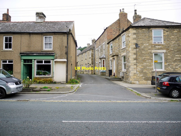 Photo 6"x4" Entry to Dobinson's Yard, West End Upper Town\/NZ0737 c2011